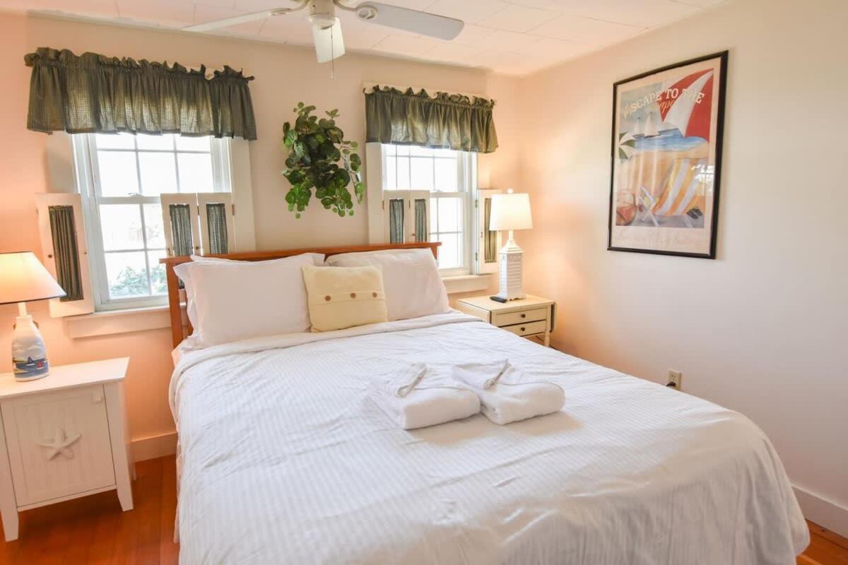Walk 3 Mins To Private Assoc Beach Yarmouth Exterior photo
