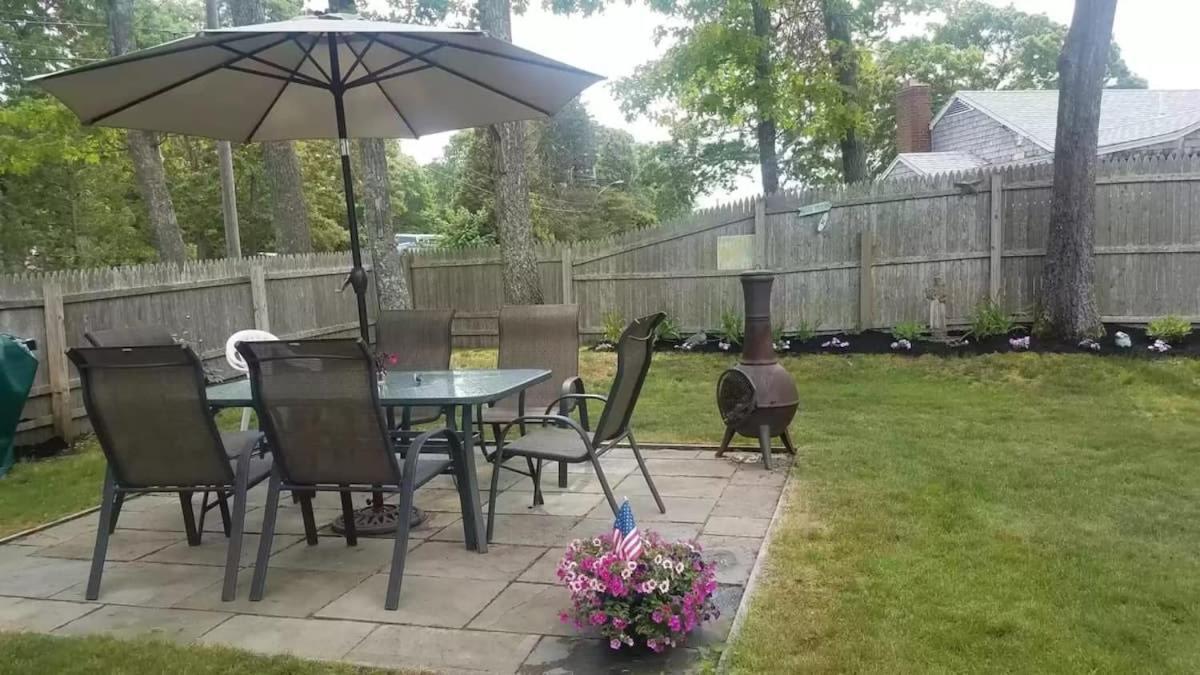 Walk 3 Mins To Private Assoc Beach Yarmouth Exterior photo
